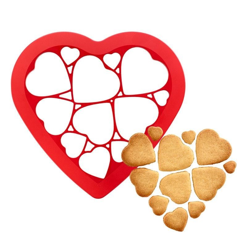 Трафарет-форма для выпечки печенья Сердечки :: Товары для дома