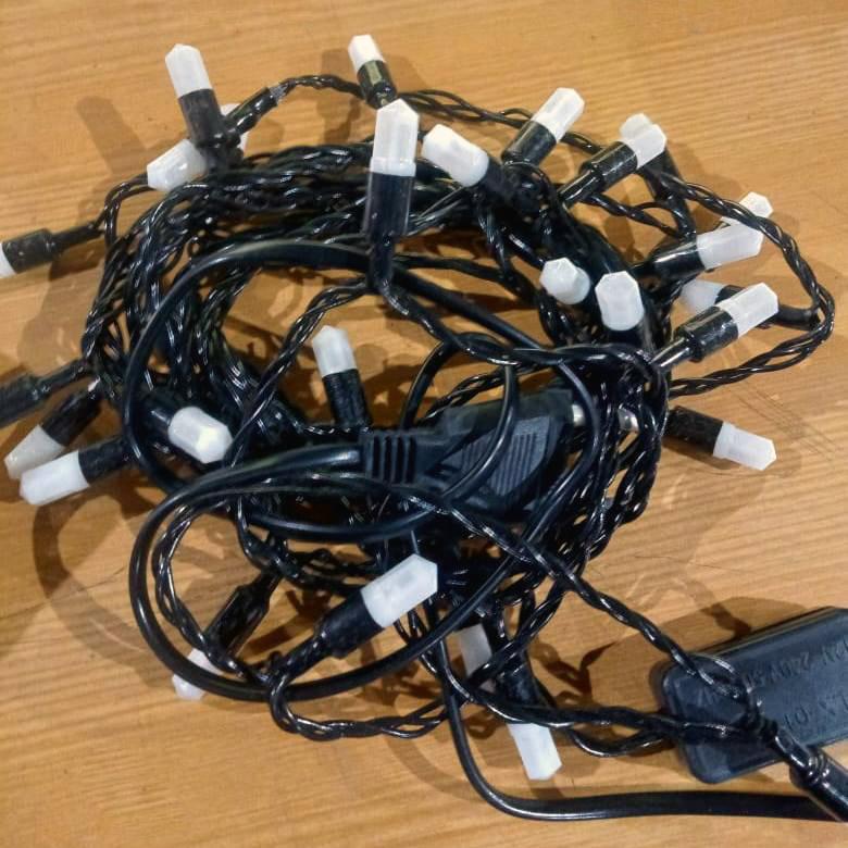 разноцветная-гирлянда-нить-28-светодиодов