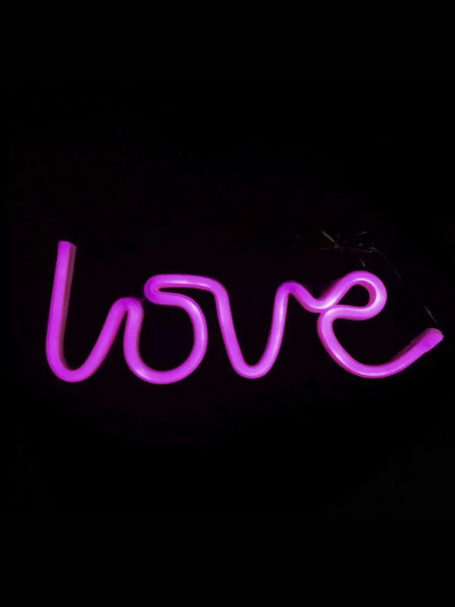 Неоновая лампа LOVE