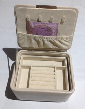 00021761 Шкатулка для ювелирных изделий с двойным дном, 16х13х9 см