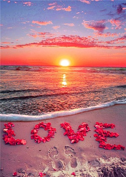 Алмазная мозаика картина стразами Надпись Love на берегу моря, 30х40 см