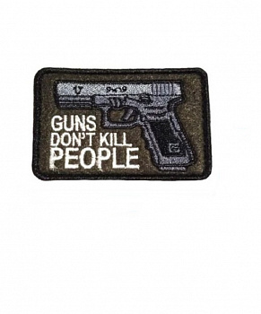 Нашивка на липучке Guns dont kill people, 8х5 см